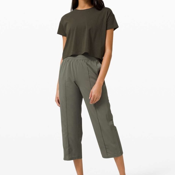 lululemon athletica Pants - Lululemon Wanderer Crop